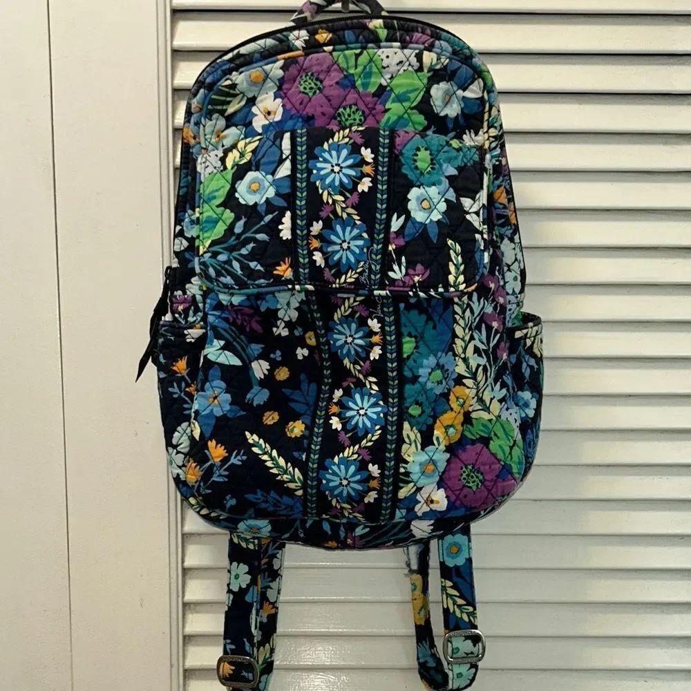 Floral Quilted Backpack 🎒